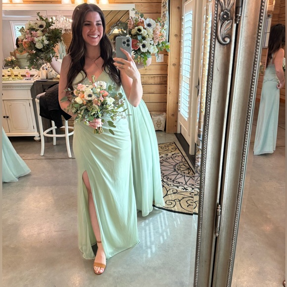 Azazie Leandra Dusty Sage A2 - Picture 4 of 12